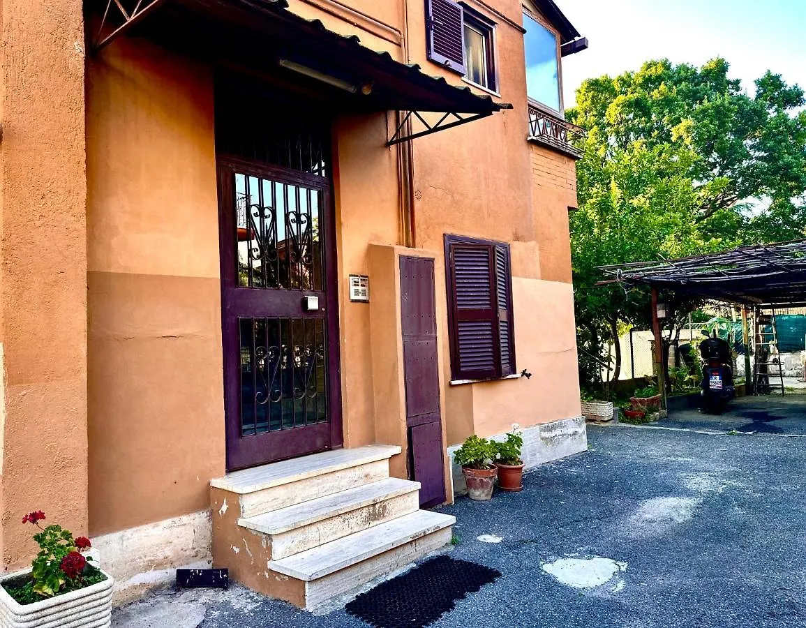 Gemelli-San Pietro-Trastevere-Casa Con Posto Auto Roma 0*,