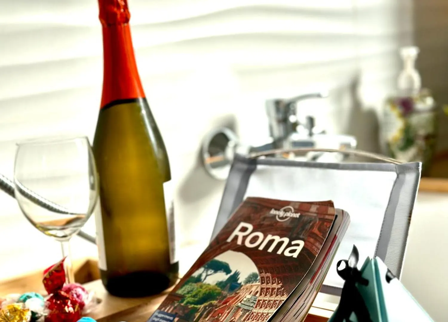 Gemelli-San Pietro-Trastevere-Casa Con Posto Auto Rome 0*,  Italy